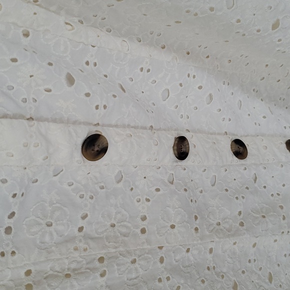 Cream Button-Down Eyelet Dress American Eagle Size Small Adjustable Button Strap - Picture 2 of 4